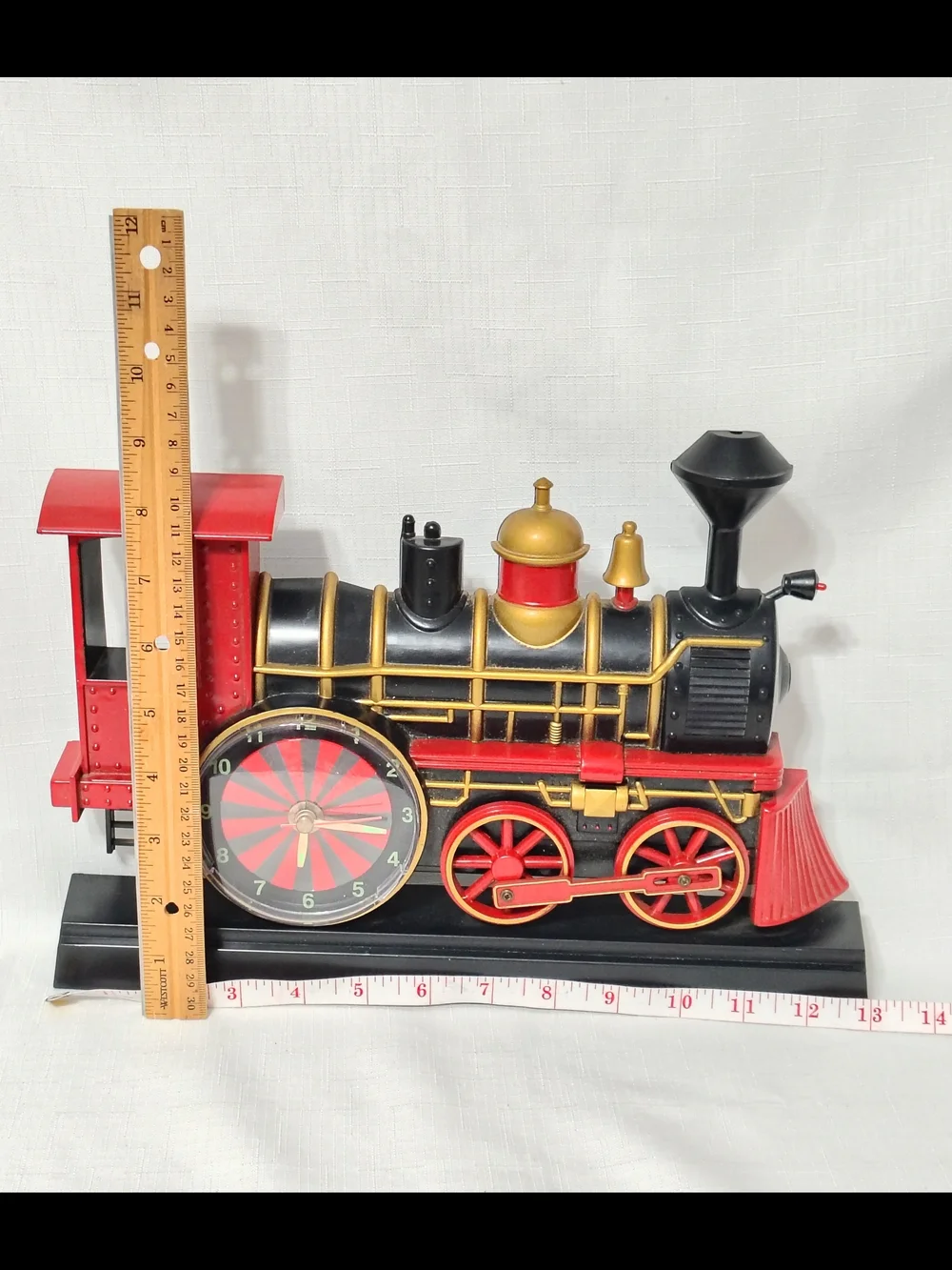 Choo Choo Train Locamotive Wall Clock 1997 MSR Imports Lights Sound See Video